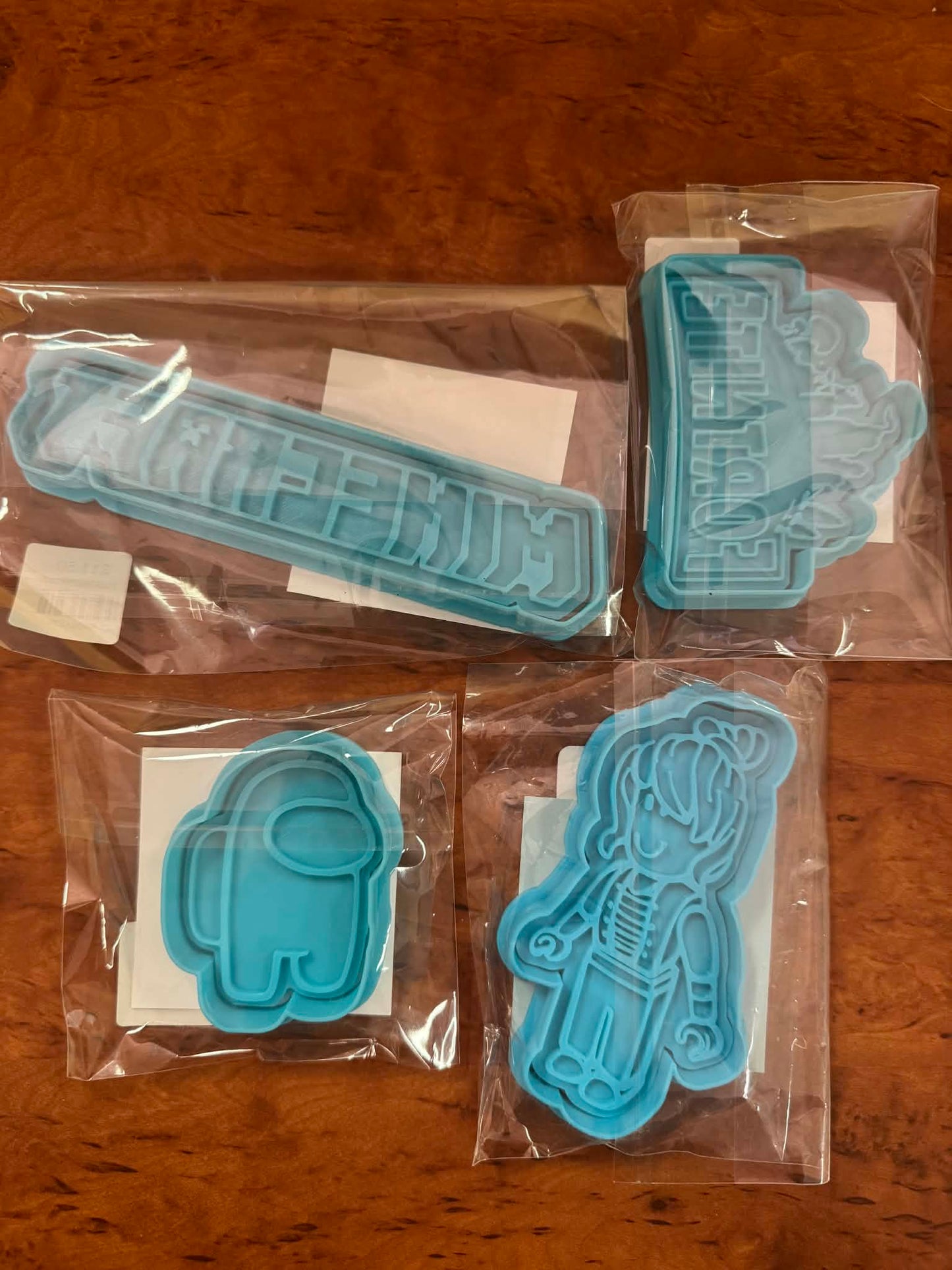 **MARKET STOCK SALE** Assorted Gaming Characters (ONE ONLY) 4 items