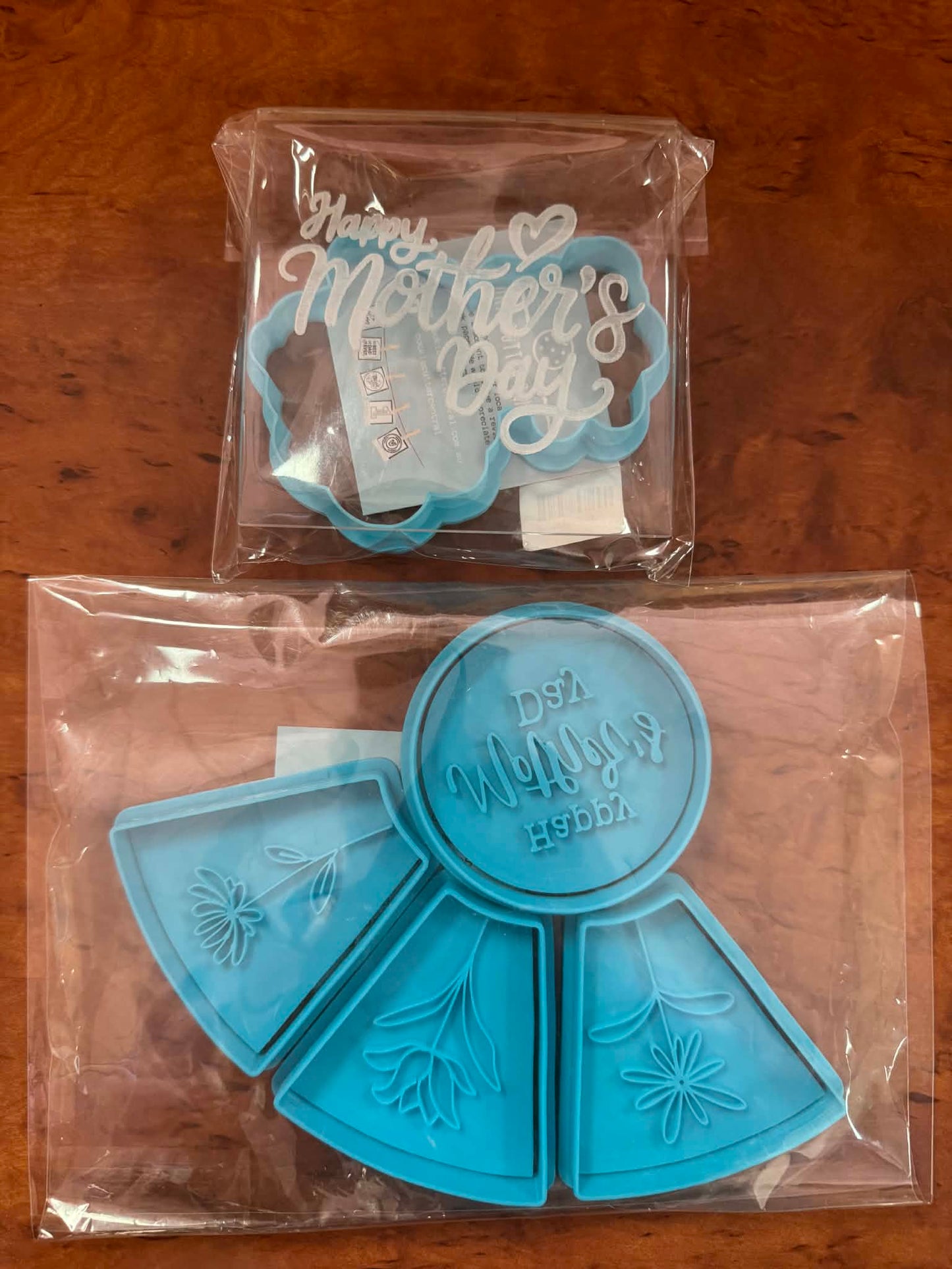 **MARKET STOCK SALE** Mother's Day (ONE ONLY) 2 items