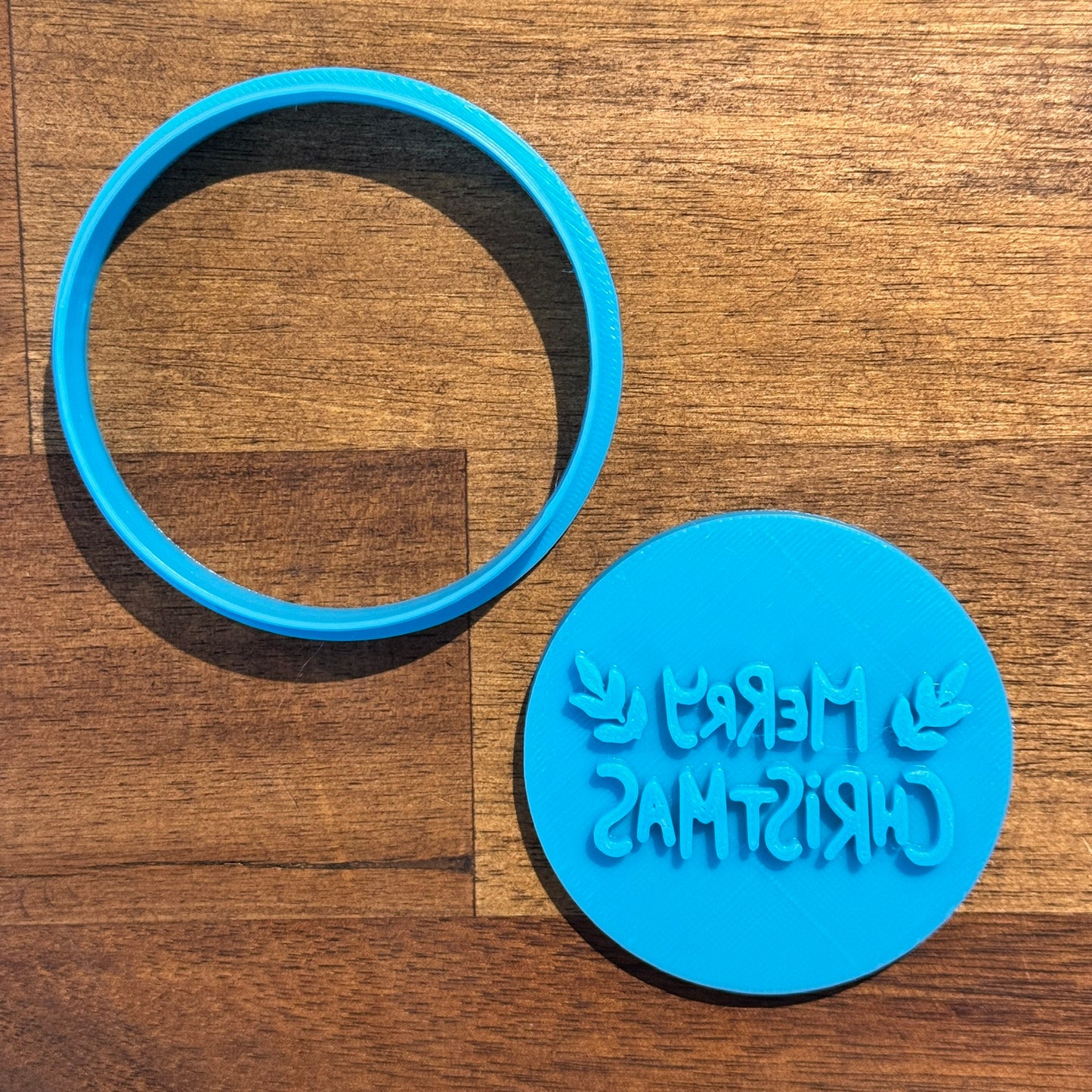 Merry Christmas Cookie Cutter and Embosser - 6.5cm Round