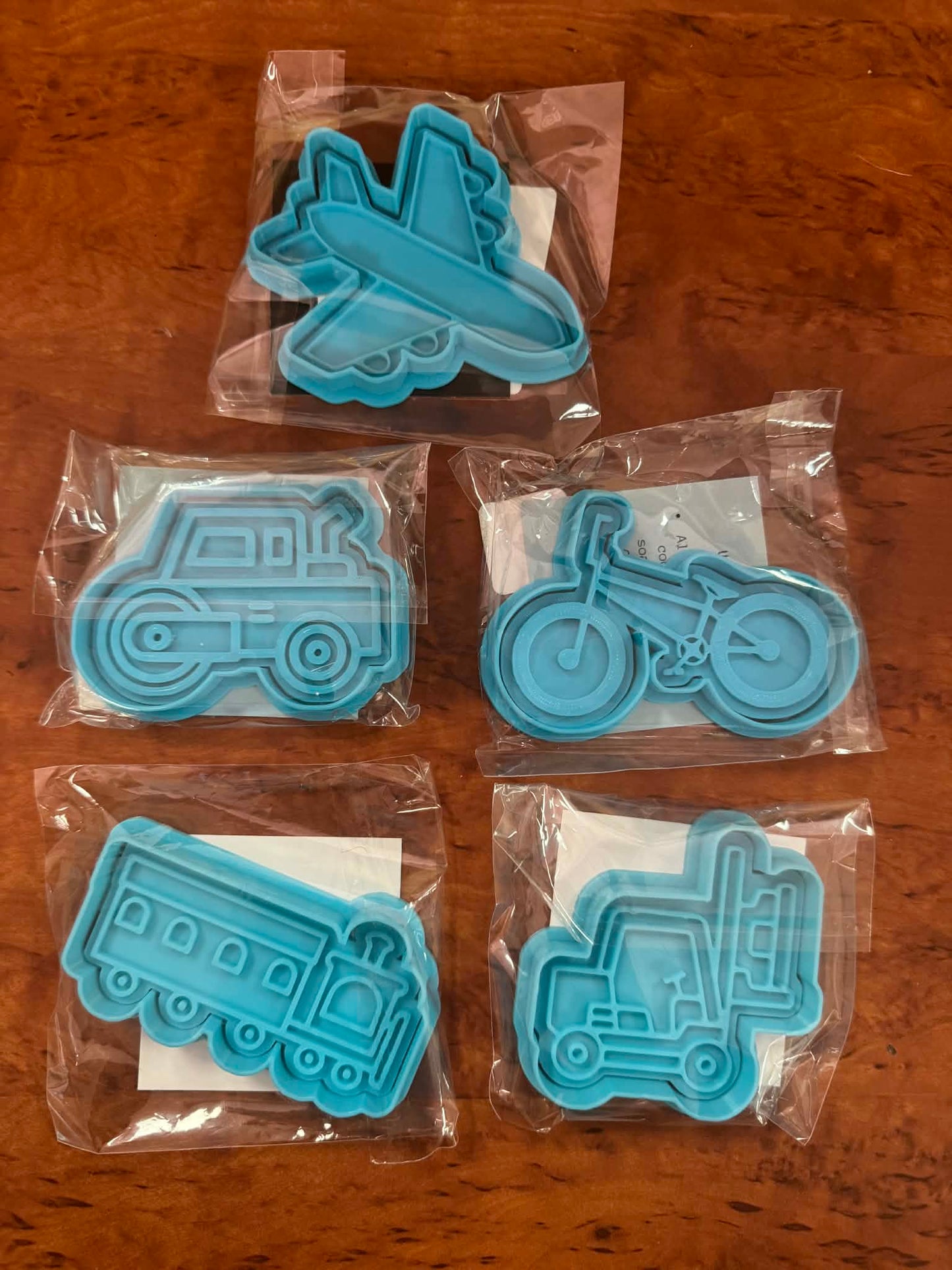 **MARKET STOCK SALE** Transport (ONE ONLY) 5 items