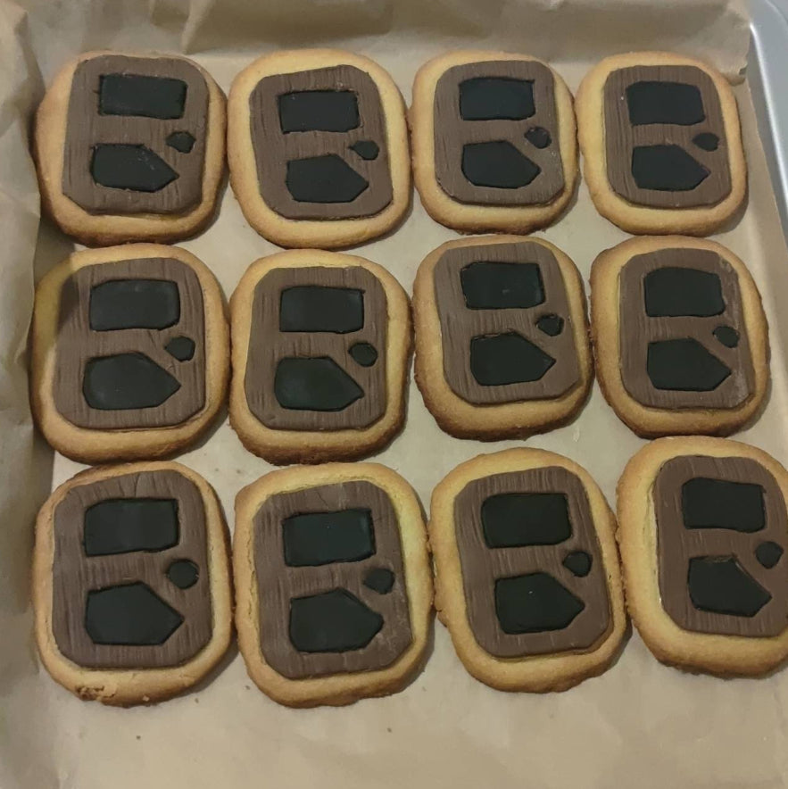 Roblox Doors Game Door Cookie Cutter and Embosser - 8cm x 6.2cm