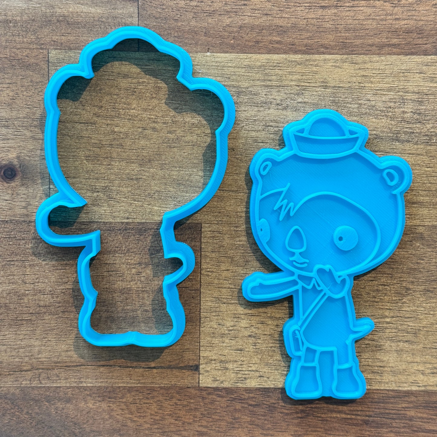 Octonauts - Shellington Sea Otter Cookie Cutter and Embosser - 11cm x 6.5cm