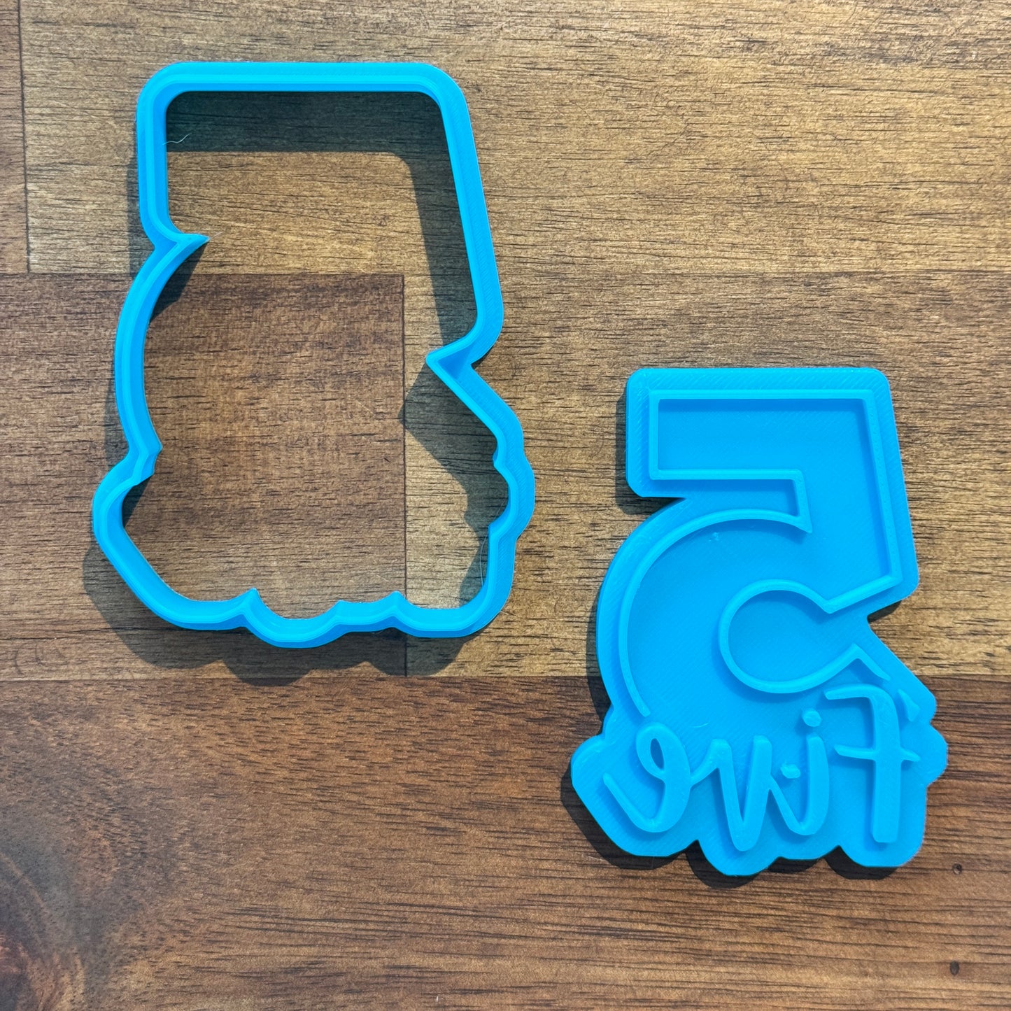 Number 5 with Cursive Number Text Cookie Cutter and Embosser - 8cm x 5.9cm