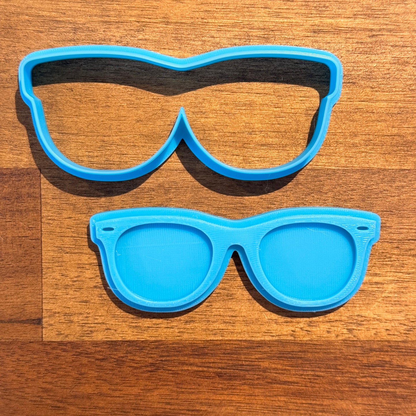 Blippi Glasses Cookie Cutter and Embosser - 3.8cm x 10.5cm