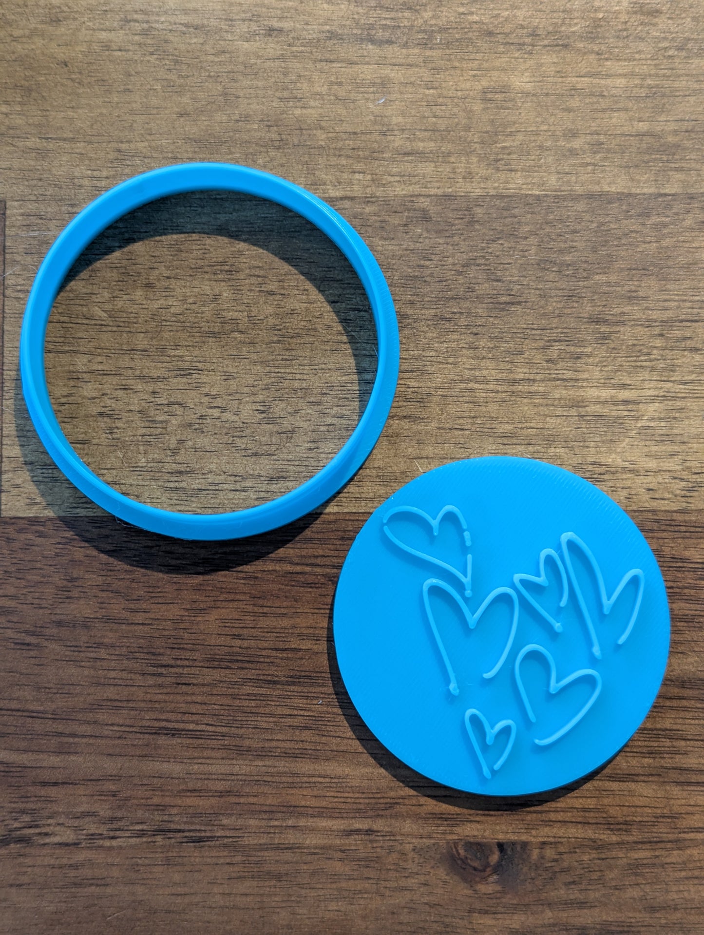 Heart Pattern Embosser and Cutter Set - 6.5cm Round