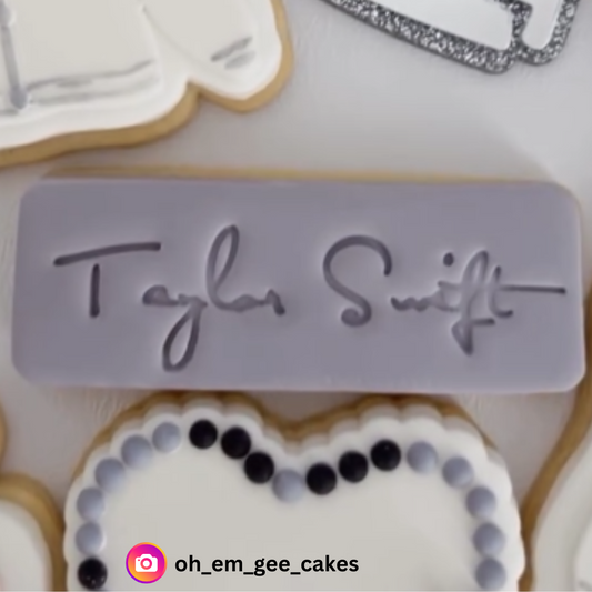 Taylor Swift Signature Cookie Cutter and Embosser - 3.4cm x 9.6cm