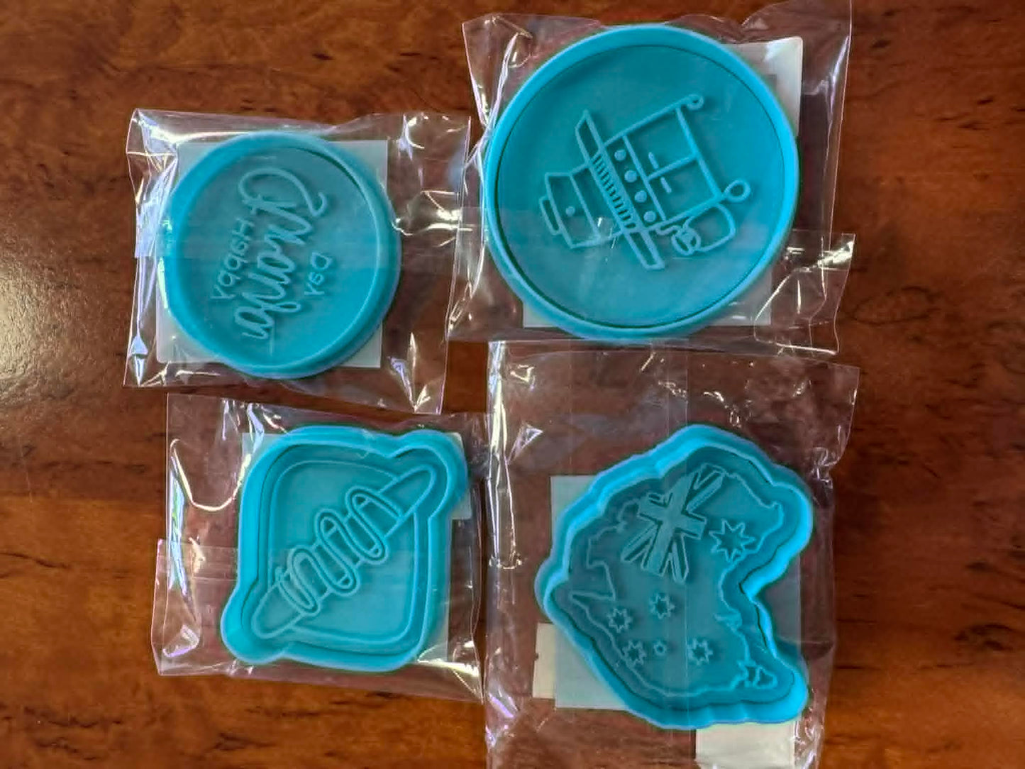 **MARKET STOCK SALE** Australia Day Theme (ONE ONLY) 4 items