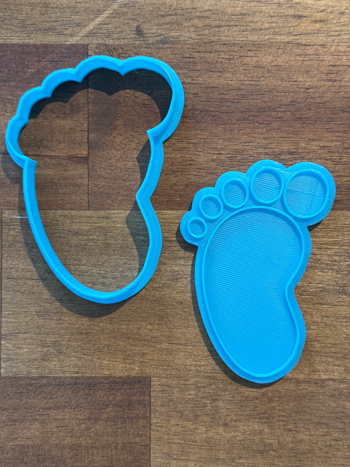 Footprint Cookie Cutter and Embosser - 8.5cm x 5.8cm