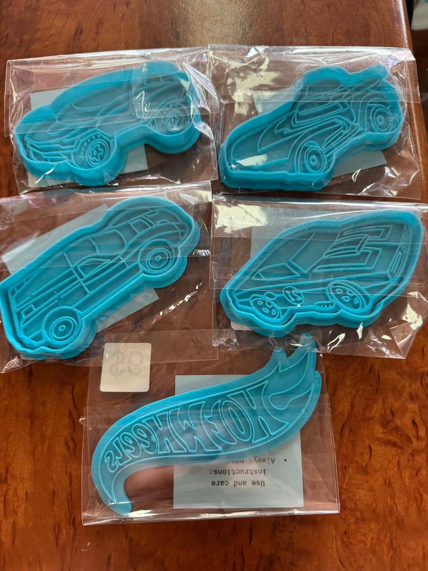 **MARKET STOCK SALE** Hot Wheels Theme (ONE ONLY) 5 items - the logo only has a stamp