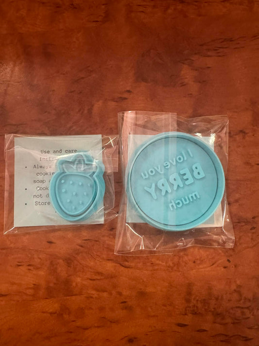 **MARKET STOCK SALE** Love (ONE ONLY) 2 items