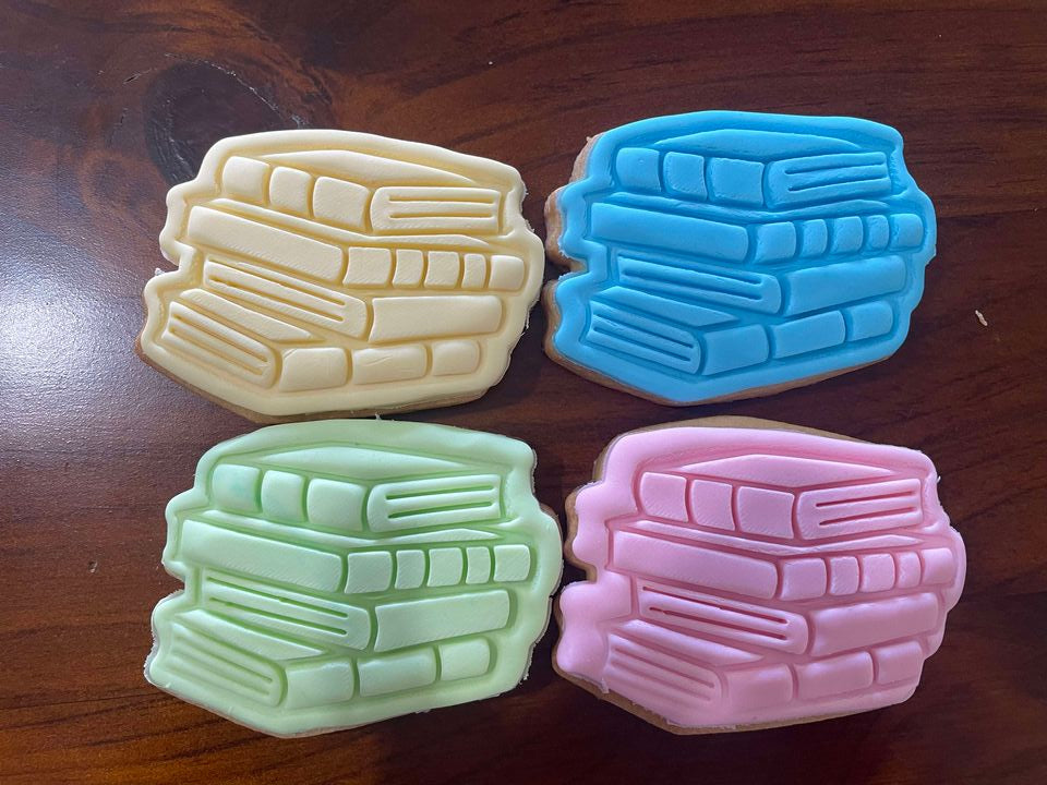 Book Stack Cookies Book Stack Cookie Cutter and Embosser - 5.6cm x 7.5cm – Cookie Cutter ...