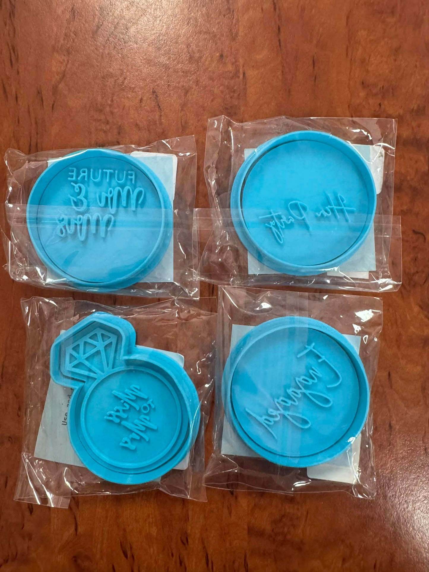 **MARKET STOCK SALE** Wedding/Engagment 2 (ONE ONLY) 4 items