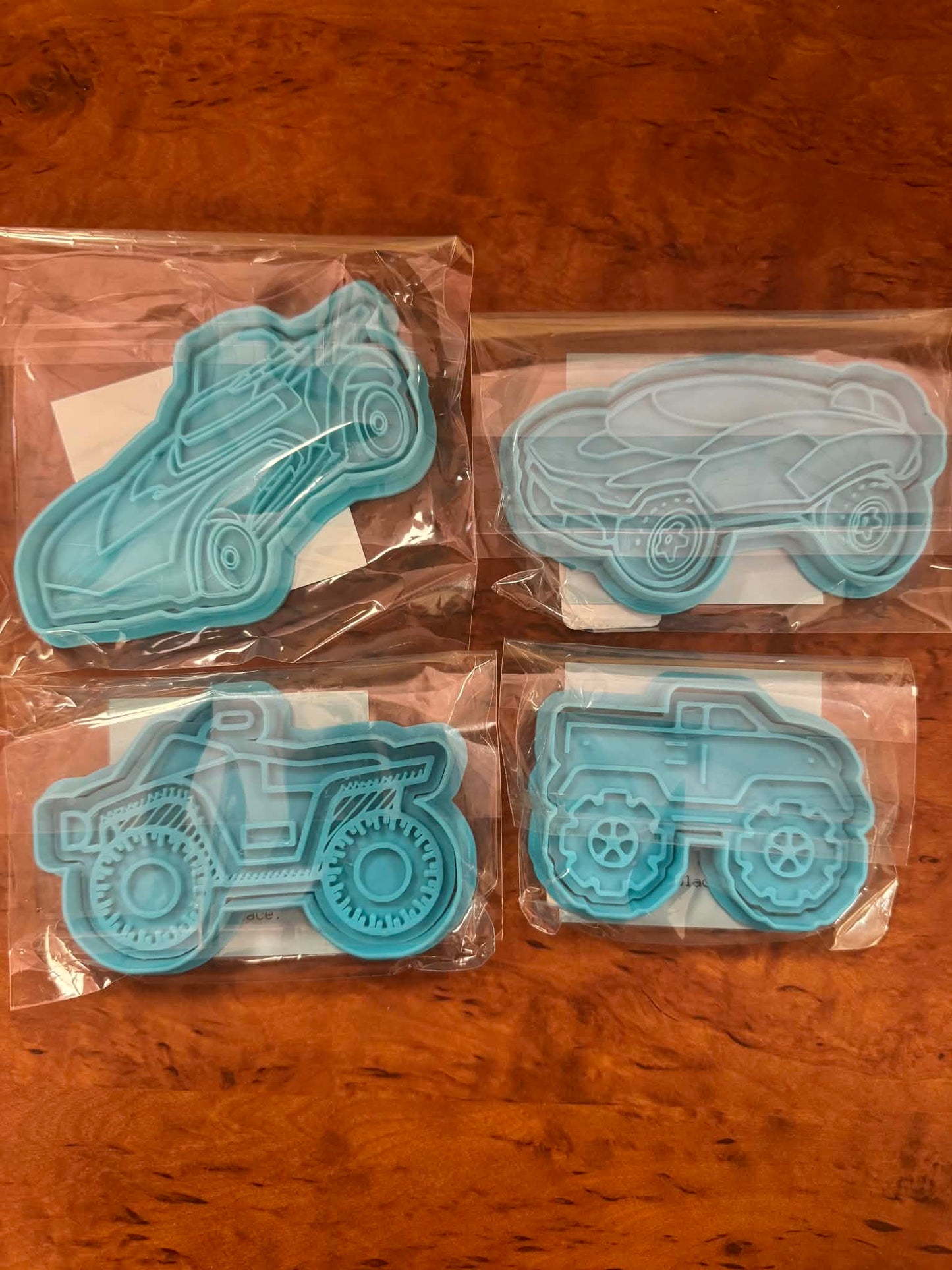 **MARKET STOCK SALE** Hot Wheels and Monster Trucks (ONE ONLY) 4 items