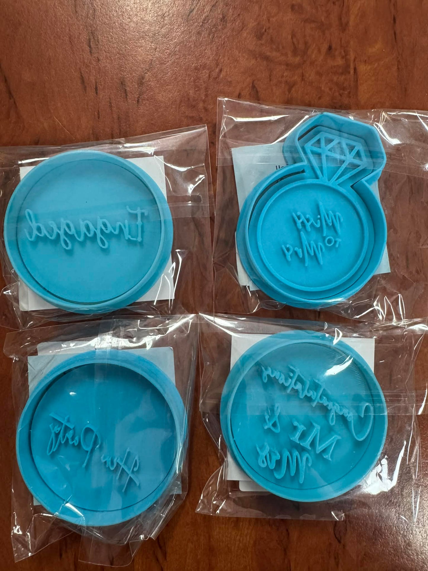 **MARKET STOCK SALE** Wedding/Engagment 3 (ONE ONLY) 4 items