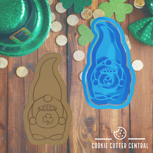 Gnome with pot of gold Cookie Cutter and Embosser - 9.1cm x 4.9cm