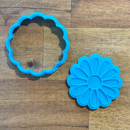 Daisy Cookie Cutter and Embosser 5.5cm