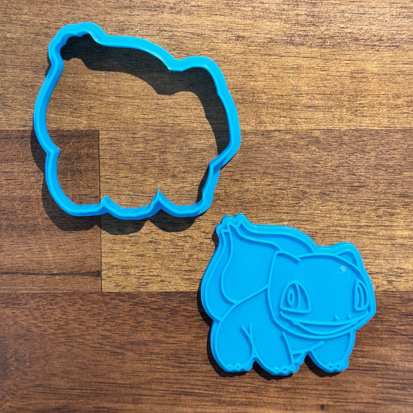 Pokemon - Bulbasaur Cookie Cutter and Embosser - 6.4cm x 6.9cm