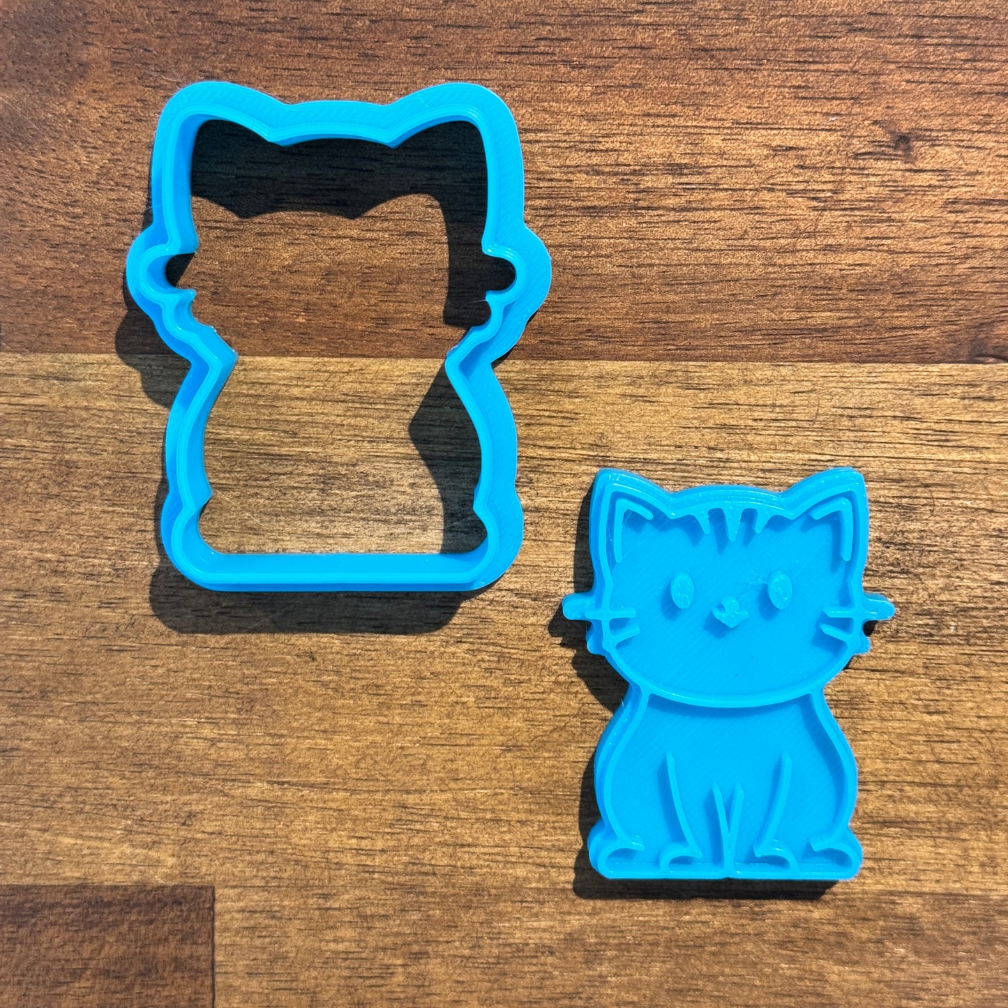 Mini Cat Cookie Cutter and Embosser - 4.9cm x 3.9cm