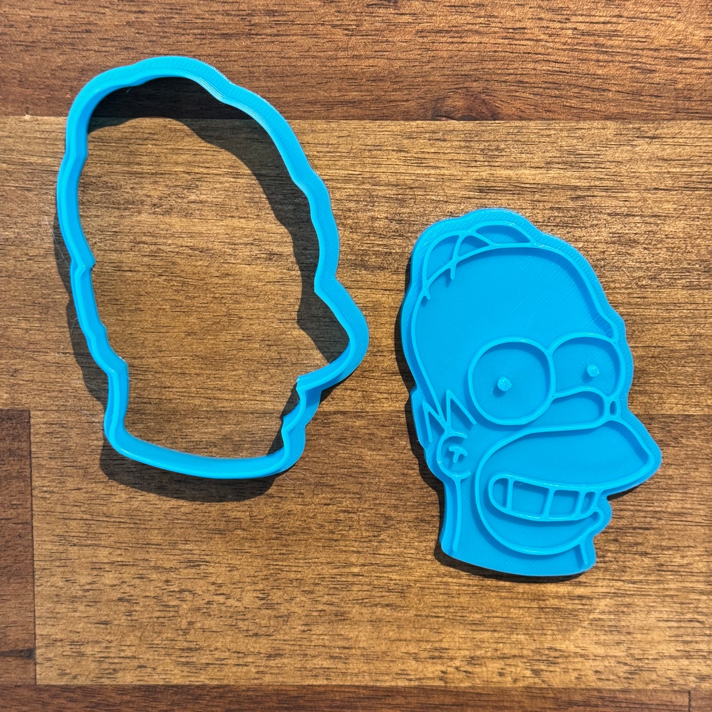 Homer Simpson Cookie Cutter and Embosser - 8.2cm x 5.6cm