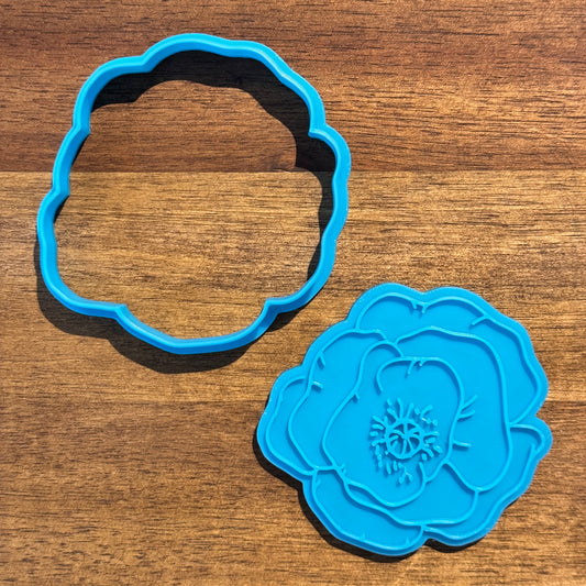 Poppy Cookie Cutter and Embosser 7.5cm x 8cm