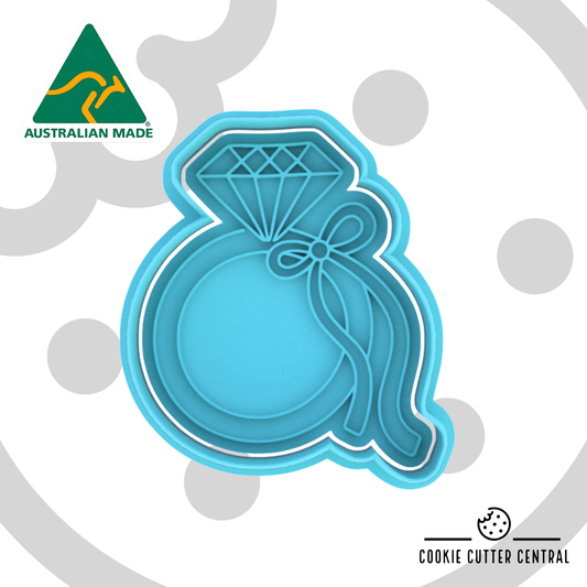 Ring with Draping Bow Cookie Cutter and Embosser - 7.3cm x 6.3cm