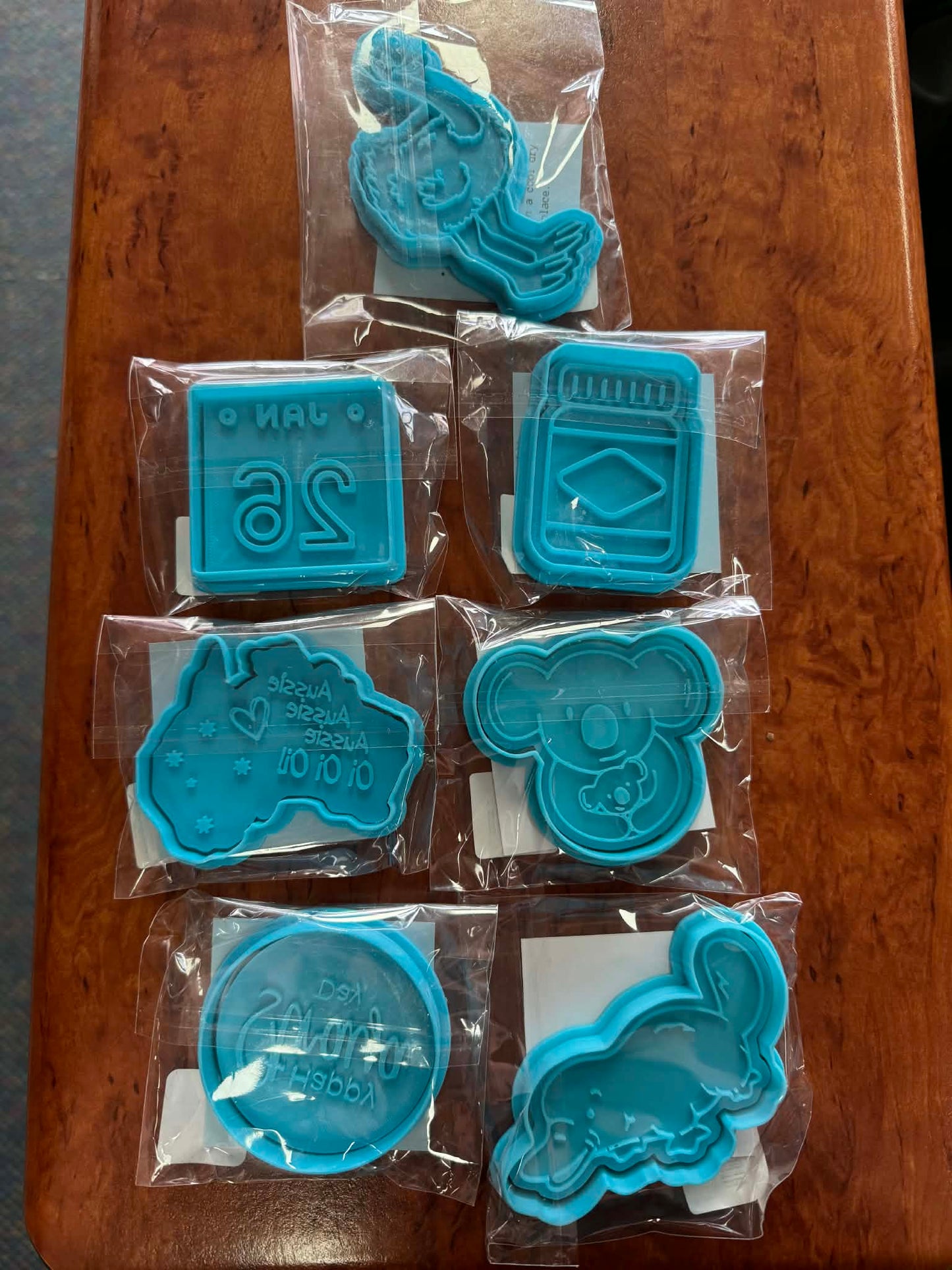 **MARKET STOCK SALE** Australia Day Theme (ONE ONLY) 7 items