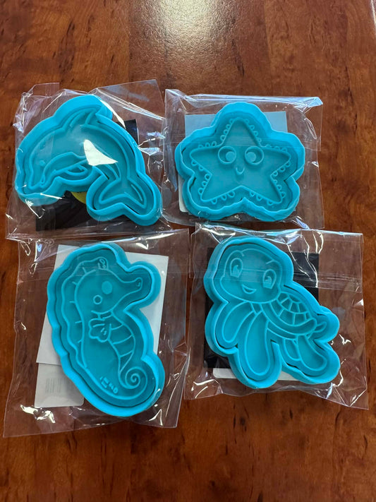 **MARKET STOCK SALE** Ocean Animals (ONE ONLY) 4 items