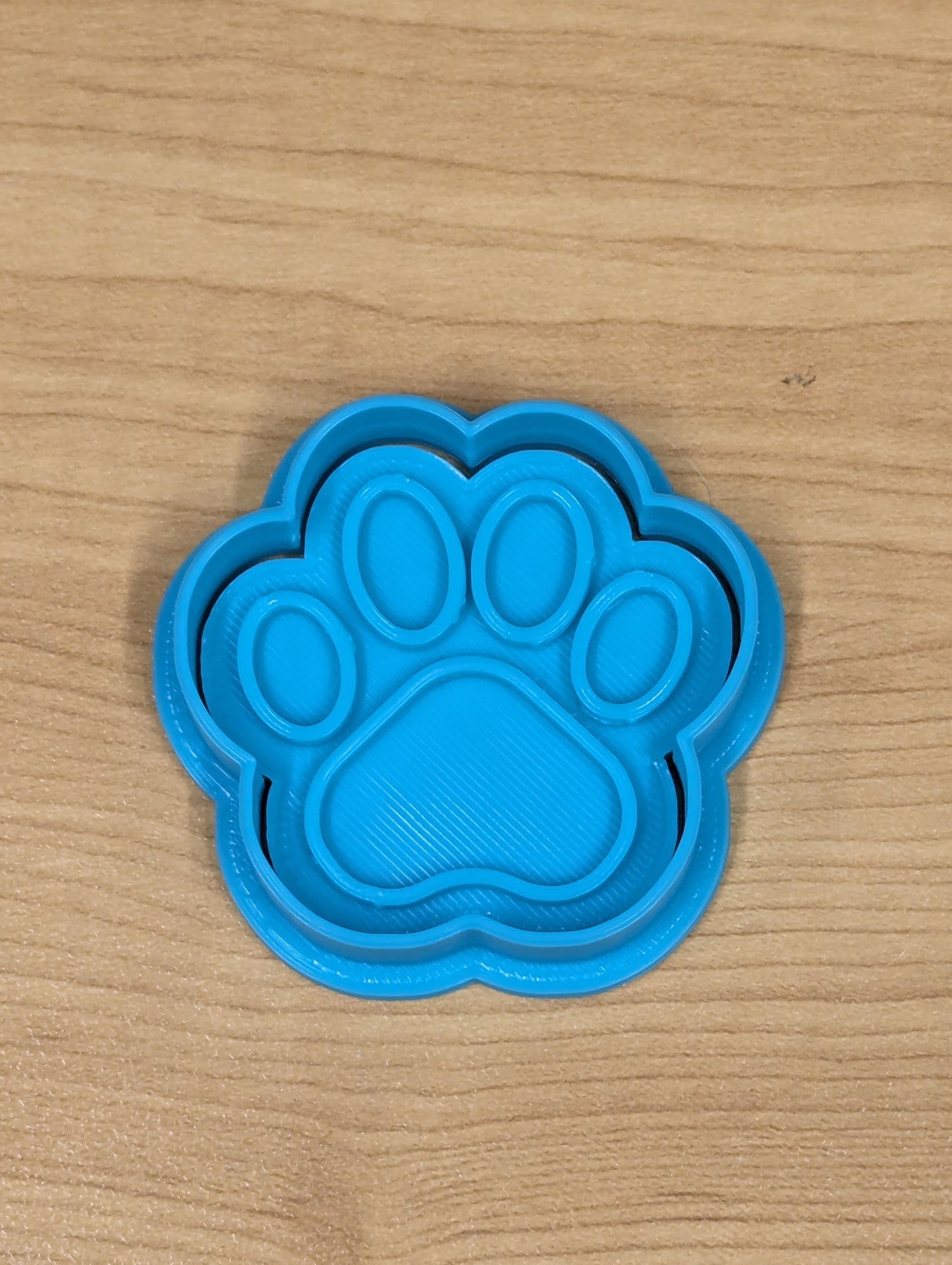 Paw Print Cookie Cutter and Embosser - 4.9cm x 5.1cm
