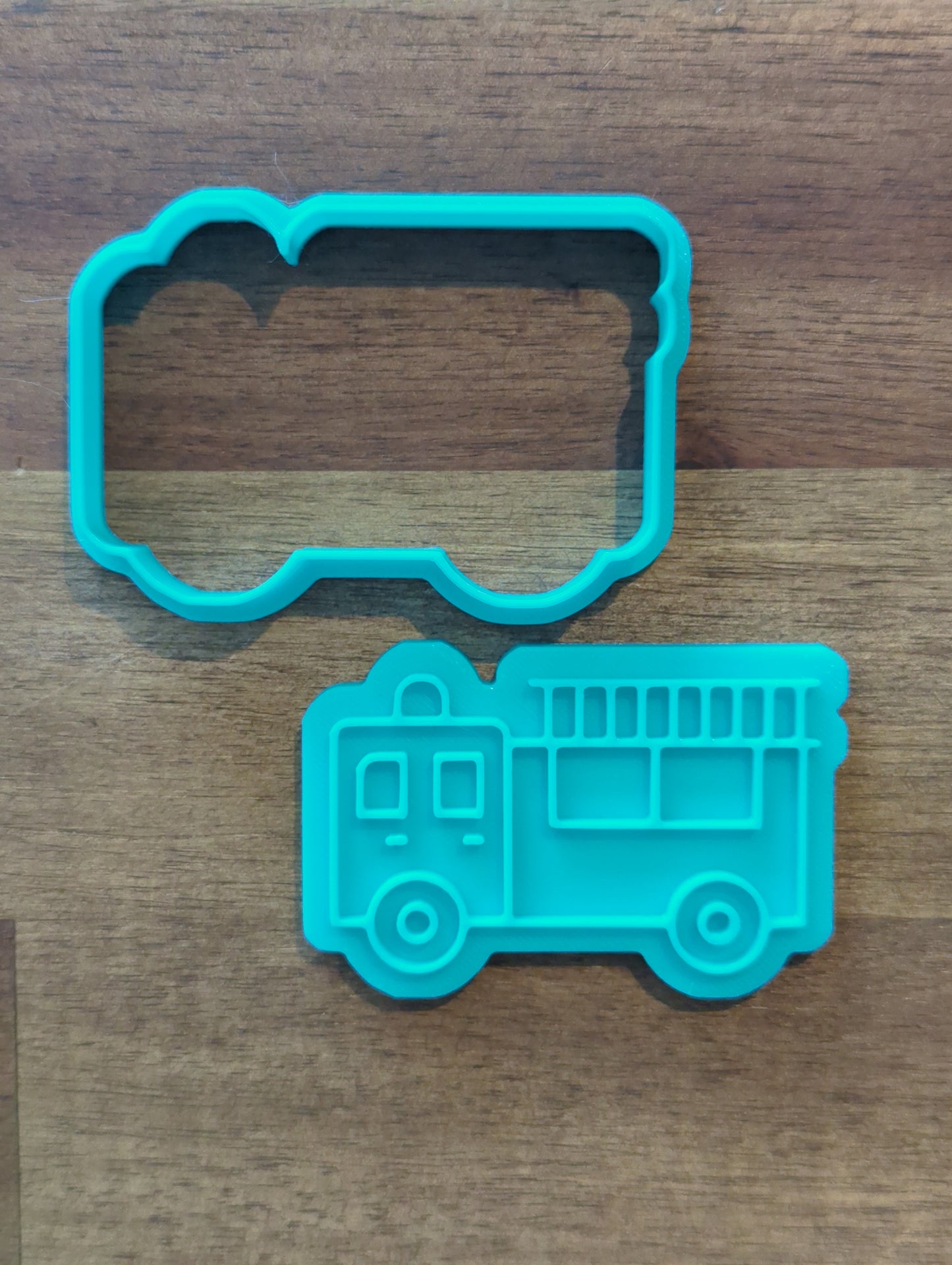 Fire Truck Cookie Cutter and Embosser - 5cm x 7.6cm