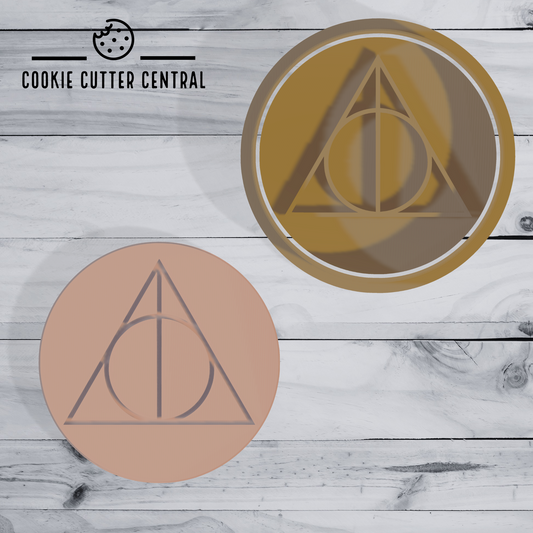 Deathly Hallows Cookie Cutter and Embosser - 6.5cm Round